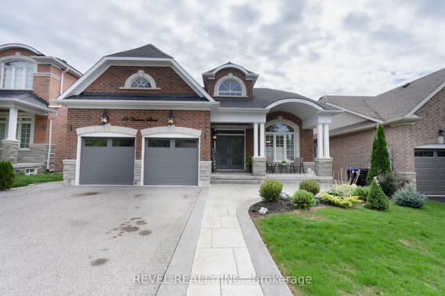 Detached at 49 Victoria Street E, Innisfil, ON L0L 1L0