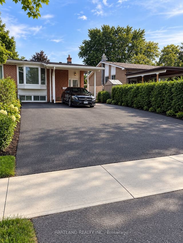 Semi-Detached at 1841 Sandgate Crescent, Mississauga, ON L5J 2E7