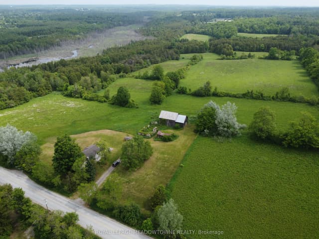 Detached at 13489 Fourth Line Nassagaweya, Milton, ON N0B 2K0