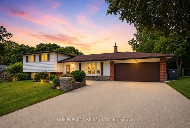 Detached at 25 Hilltop Drive, Caledon, ON L7C 1H6