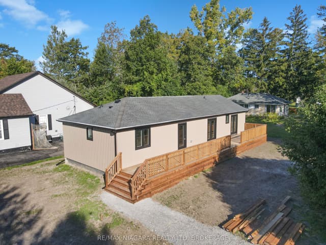 Detached at 3042 Bethune Avenue, Fort Erie, ON L0S 1N0