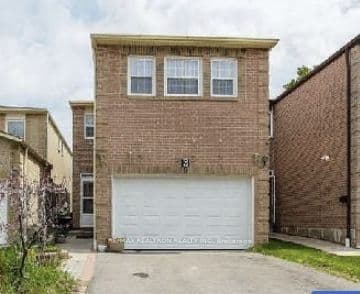 Detached at 9 Flatwoods Drive Room 1, Toronto, ON M1V 4H5, Toronto E07