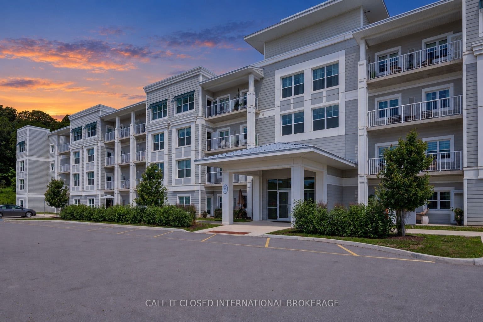 Suite 416 · Floor 4, Unit 416 · 100 The Promenade
