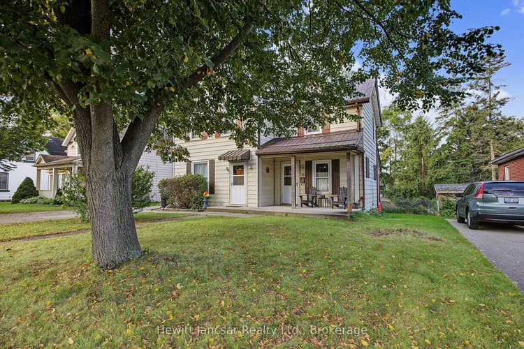 16 East Park Drive