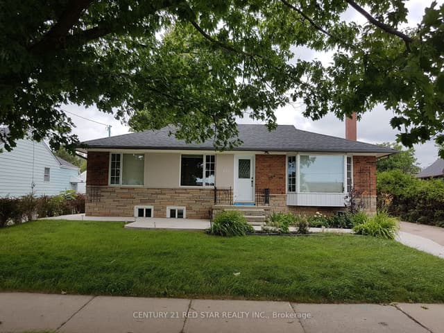 Detached at 235 Mary Street, Oakville, ON L6K 1S5