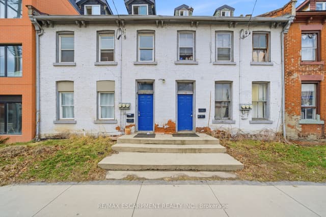 Att/Row/Townhouse at 133-135 Wellington Street, Hamilton, ON L8R 1N4