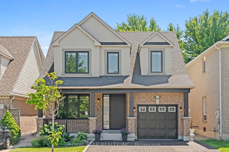 1522 Swann Crescent