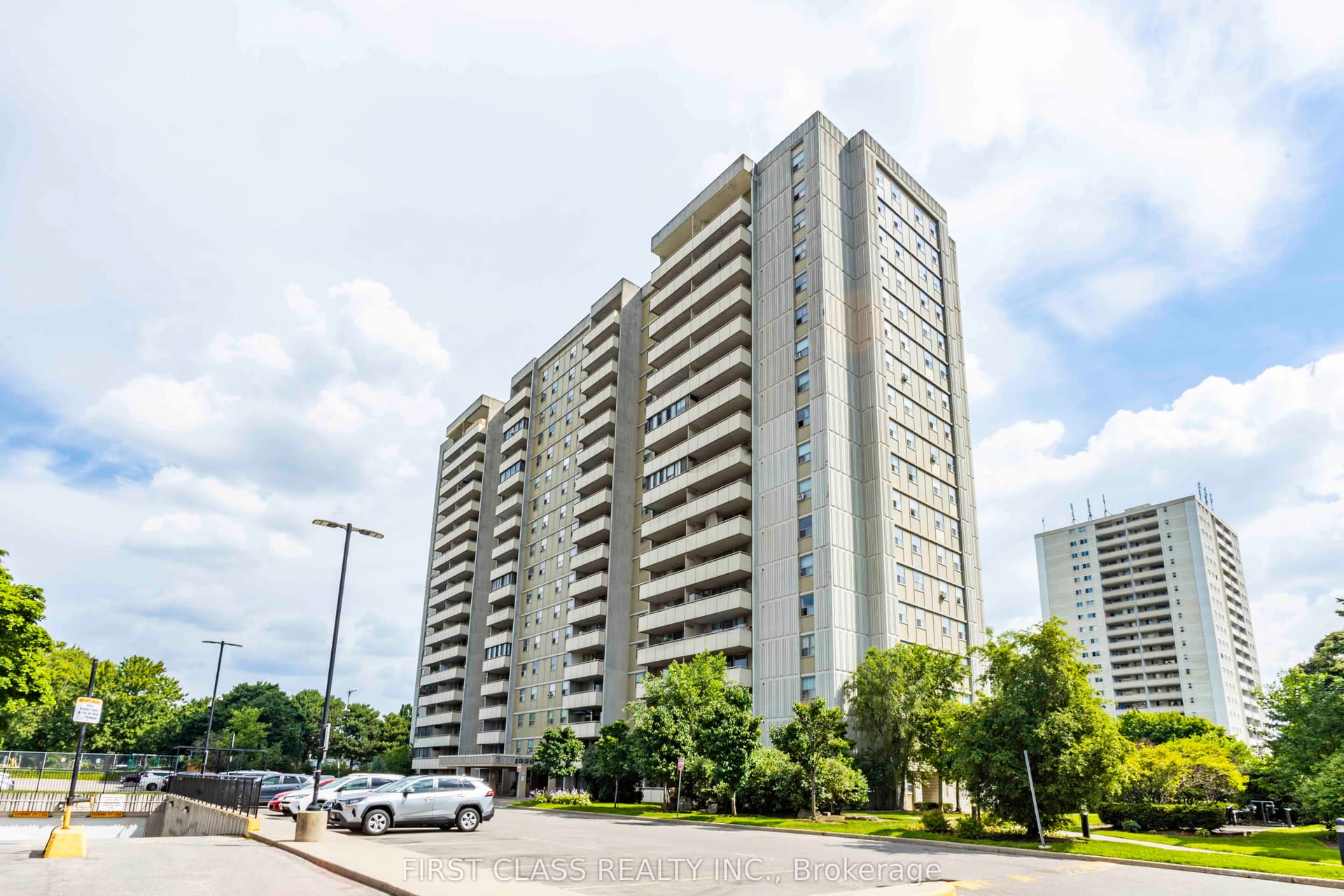 Suite 711 · Floor 7, Unit 711 · 1338 York Mills Rd