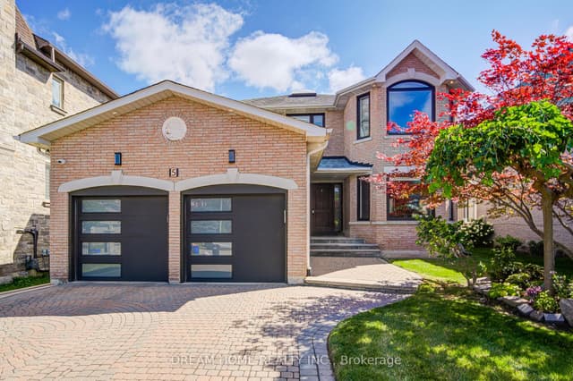 Detached at 5 Silk Court, Richmond Hill, ON L4B 4A4