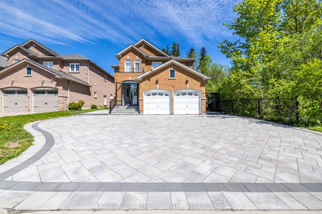 Detached at 10 Megarry Court, Richmond Hill, ON L4S 2S3