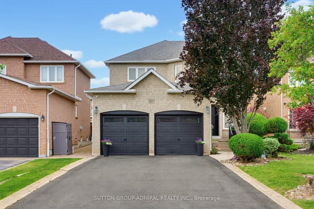 Detached at 27 Pine Hollow Crescent, Vaughan, ON L6A 2L6
