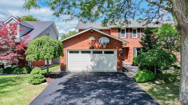 Detached at 1497 Greenbriar Drive, Oakville, ON L6M 1Y9