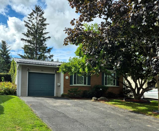 Detached at 58 VANBUSKIRK Drive, St. Thomas, ON N5R 4Z2