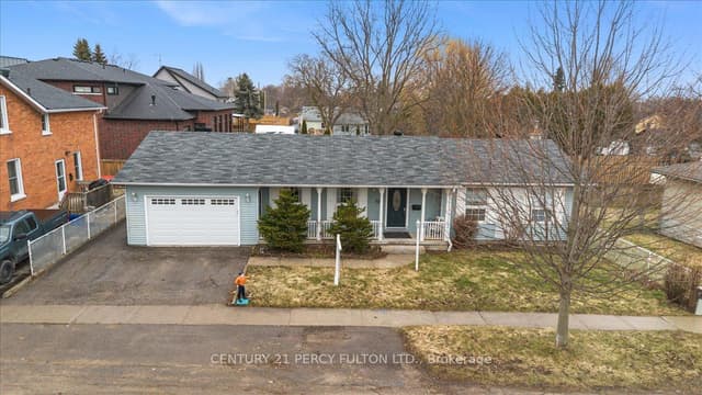 Detached at 5 Durham Street, Clarington, ON L1C 1H4
