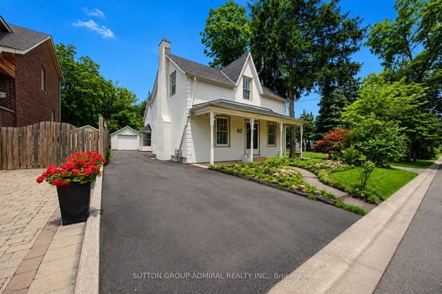 Detached at 62 Centre Street W, Richmond Hill, ON L4C 3P7