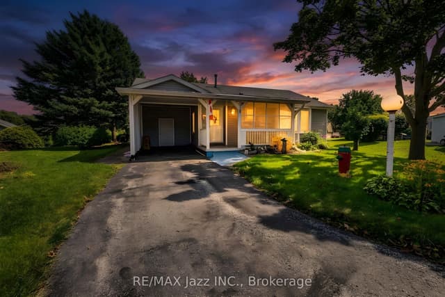 Detached at 5 King Court, Clarington, ON L1B 1L7