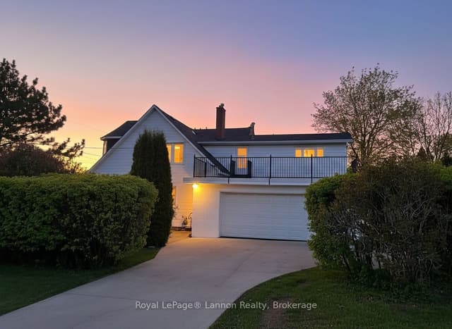 Detached at 434 Hebert Street, Thunder Bay, ON P7A 4H4