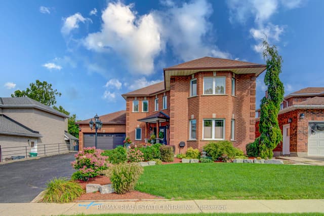 Detached at 51 Copperfield Drive, Cambridge, ON N1R 8A4
