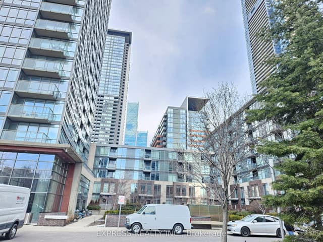 Condo Apartment at 15 Fort York Boulevard 705, Toronto, ON M5V 3Y4, Toronto C01