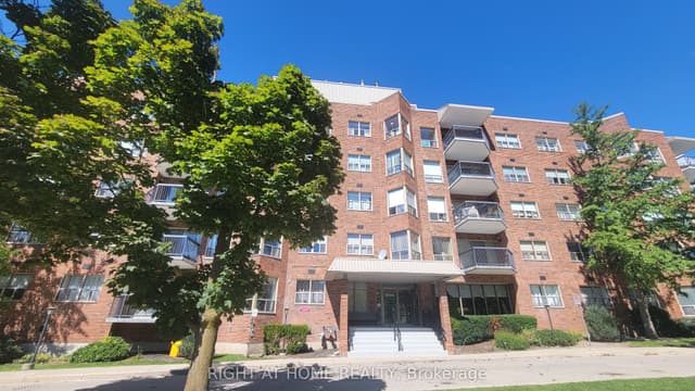 Condo Apartment at 300 Keats Way 505, Waterloo, ON N2L 6E6