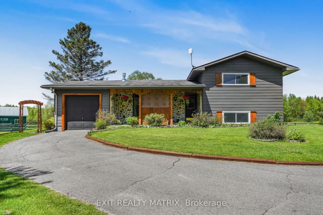Detached at 6416 Saumure Road, Orleans - Cumberland and Area, ON K0A 2M0