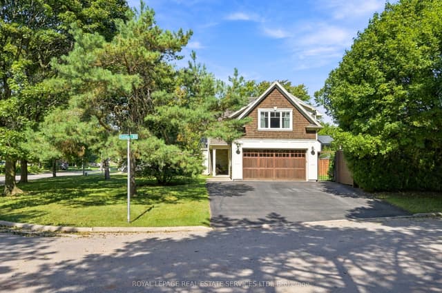 Detached at 125 Ulster Drive, Oakville, ON L6L 3P3