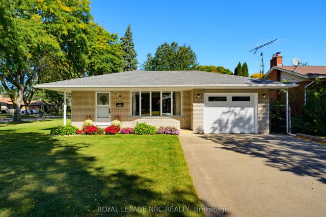 Detached at 6395 Glengate Street, Niagara Falls, ON L2E 5S5