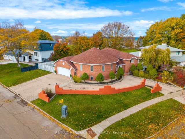Detached at 85 Westgate Park Drive, St. Catharines, ON L2N 5X1
