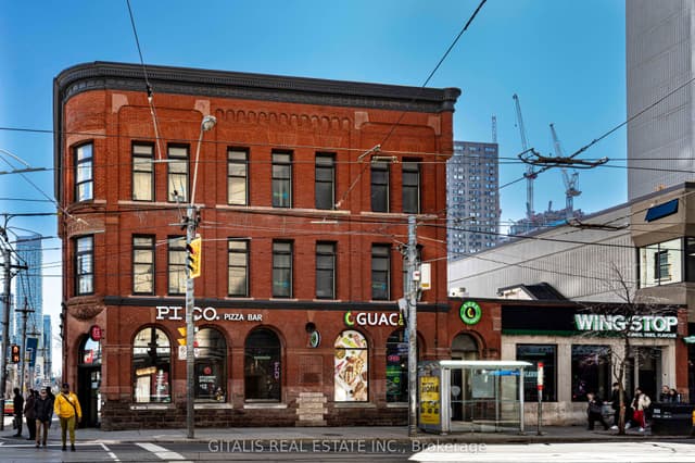 Office at 432 Church Street 200, Toronto, ON M5B 2A4, Toronto C08