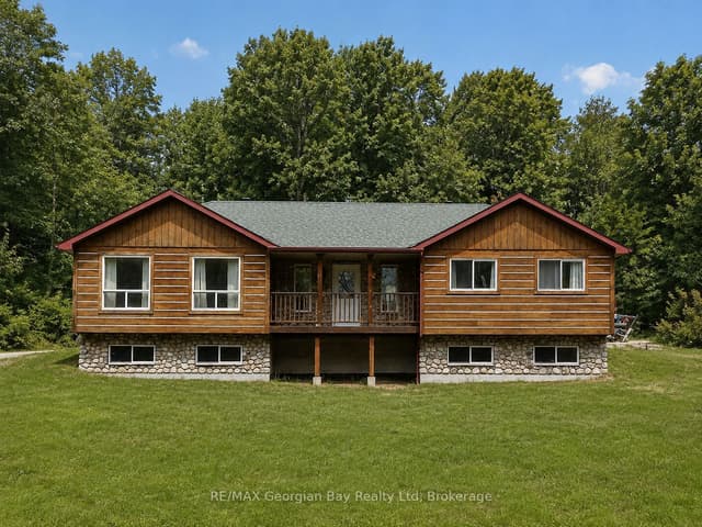 Detached at 90 Farlain Lake Road W, Tiny, ON L9M 0B9