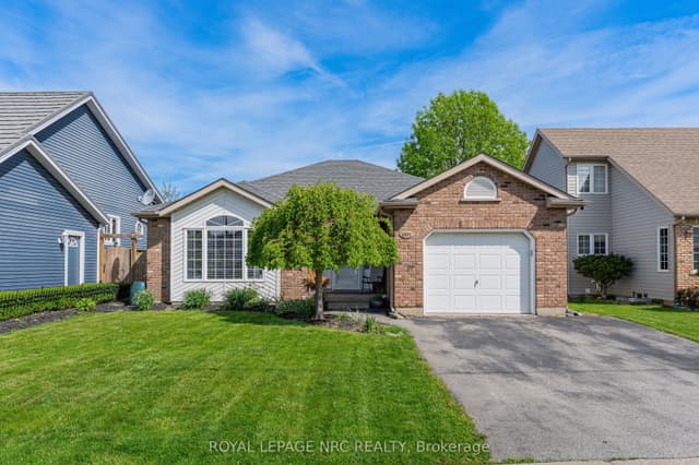 Detached at 1052 Vansickle Road N, St. Catharines, ON L2S 2X3