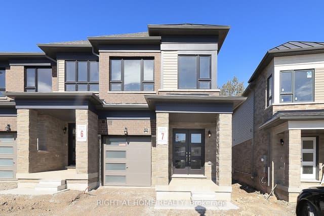 Att/Row/Townhouse at 1052 Periwinkle Crescent, Woodstock, ON N4S 7W2