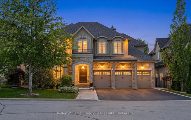 Detached at 7 Woodington Court, Whitby, ON L1M 0C6