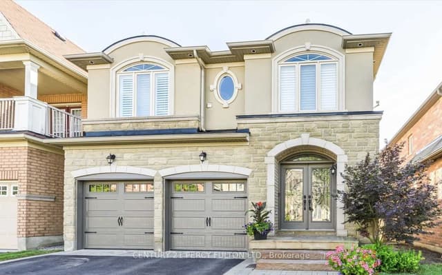 Detached at 21 Bowkett Drive, Richmond Hill, ON L4E 0J7