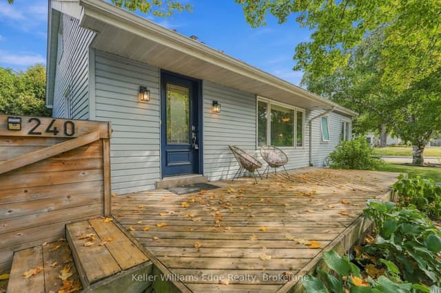 Detached at 240 Bendamere Avenue, Hamilton, ON L9C 1P5