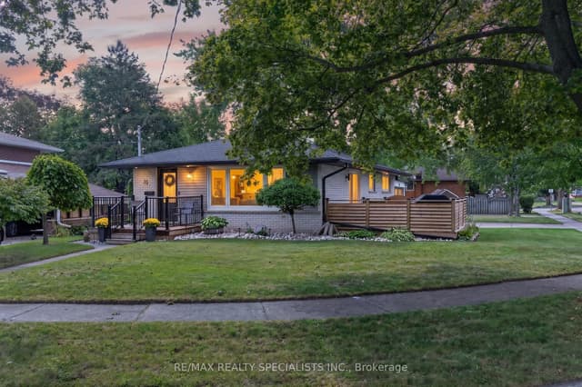 Detached at 70 Duncairn Avenue, Kitchener, ON N2M 4S4