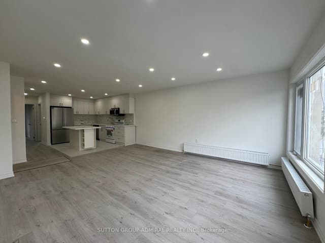 Upper Level at 2986A Dufferin Street Upper, Toronto, ON M6B 3T3, Toronto W04