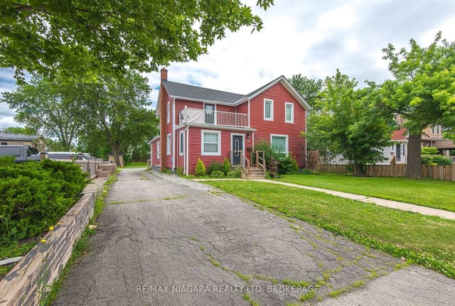 Detached at 170 Hellems Avenue E, Welland, ON L3B 3B4