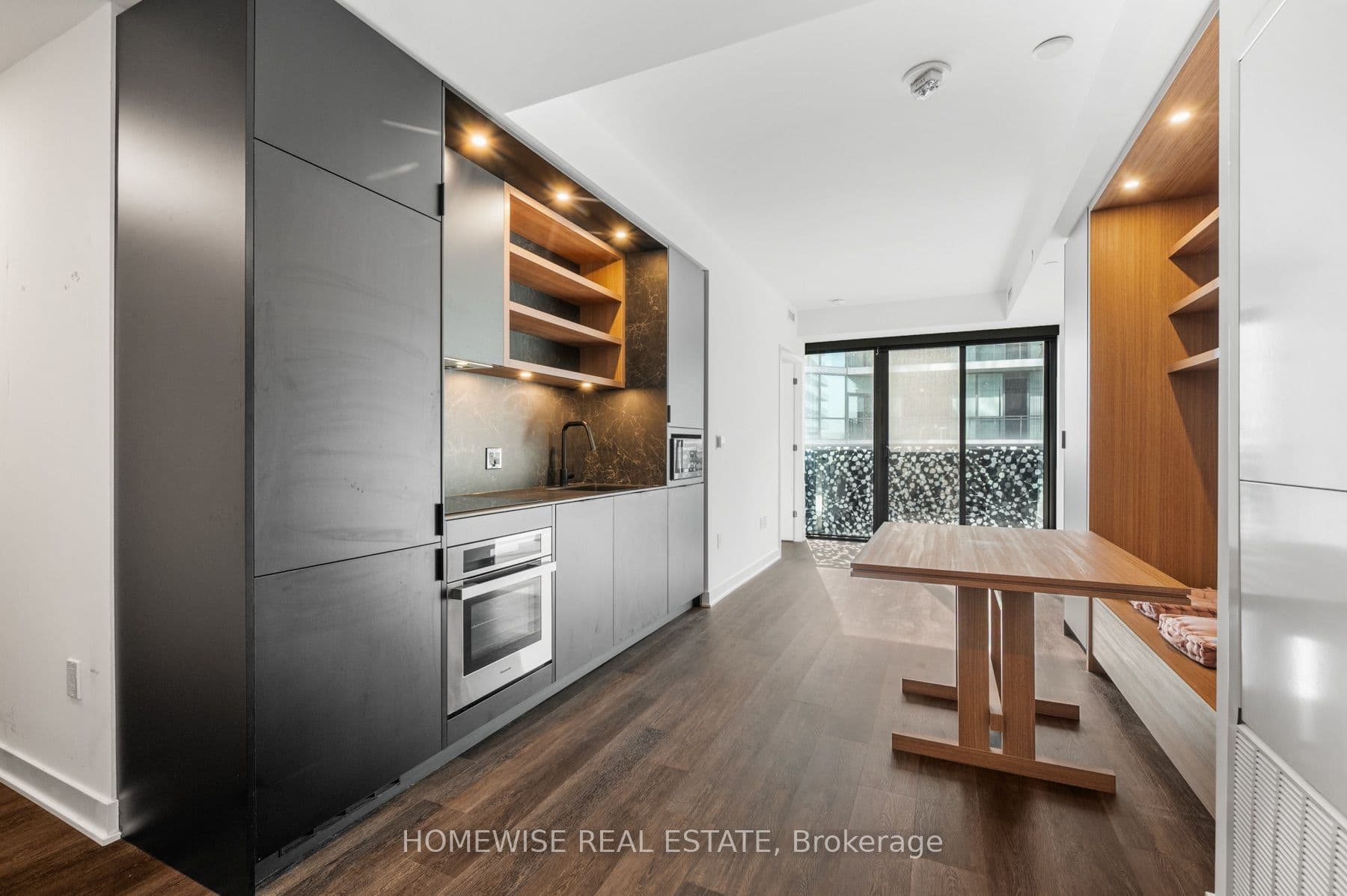 Suite 4506 · Floor 45, Unit 4506 · 55 Charles St E