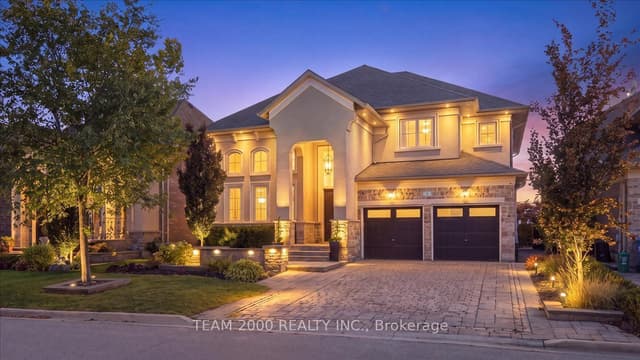 Detached at 8 Black Duck Trail, King, ON L7B 0A3