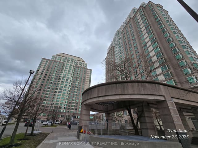 Condo Apartment at 1 Lee Centere Drive PH302, Toronto, ON M1H 3J2, Toronto E09