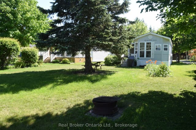 MobileTrailer at 13 Southline Avenue M39, Huron-Kinloss, ON N2Z 2X5