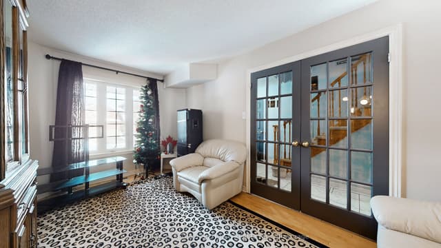 Detached at 9 Roughley Street, Bradford West Gwillimbury, ON L3Z 3B2