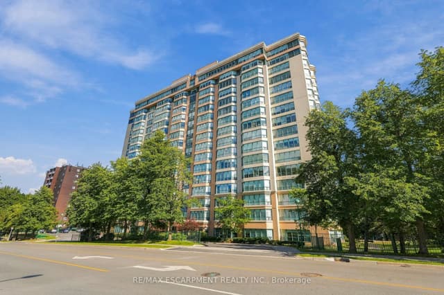 Condo Apartment at 100 Millside Drive 403, Milton, ON L9T 5E2