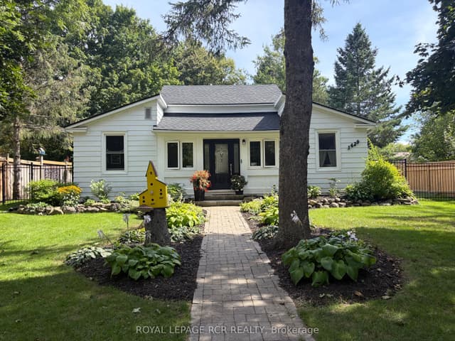 Detached at 1429 Queen Street, Caledon, ON L7K 0E4