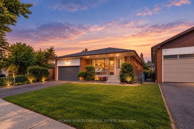 Detached at 4 Warlingham Court, Toronto, ON M9C 3K3, Toronto W08