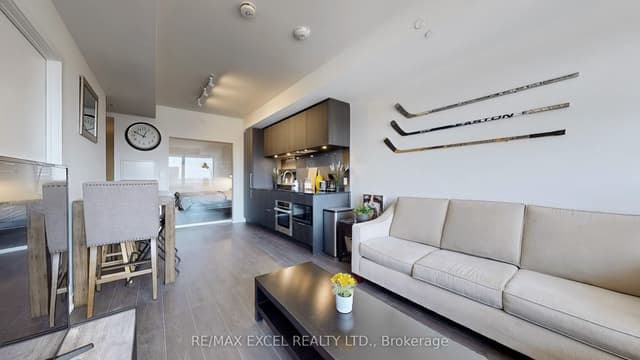Condo Apartment at 28 Ann Street 716, Mississauga, ON L5G 0E1