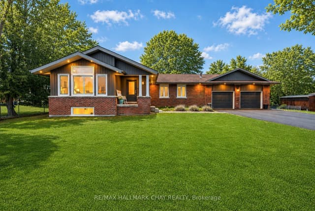 Detached at 1587 Mount Albert Road, East Gwillimbury, ON L0G 1V0