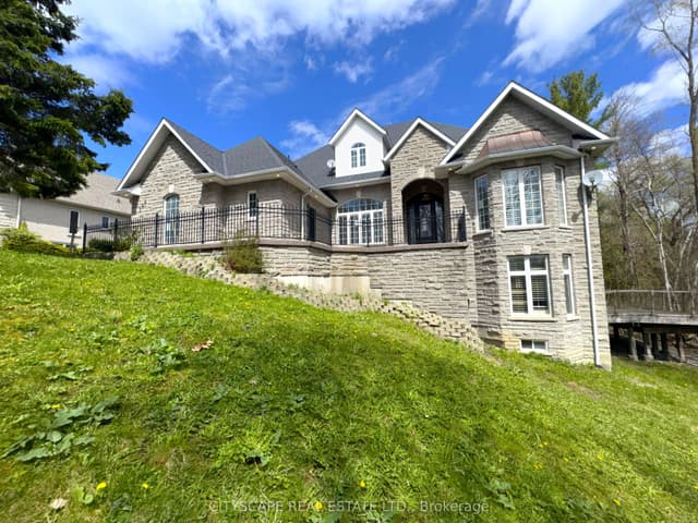 Detached at 369 Coventry Hill Trail, Newmarket, ON L3X 2A1