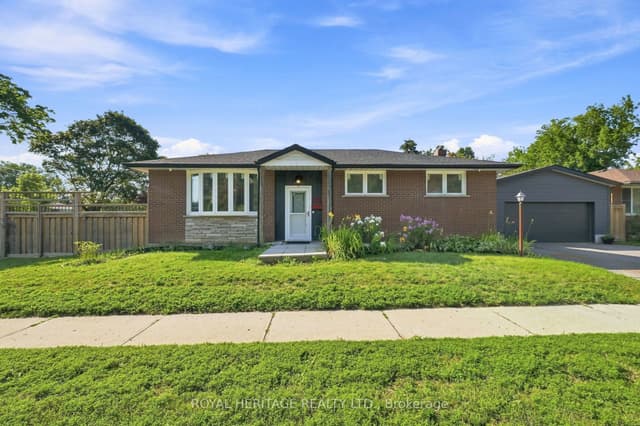 Detached at 471 Rossland Road E, Oshawa, ON L1G 2X3